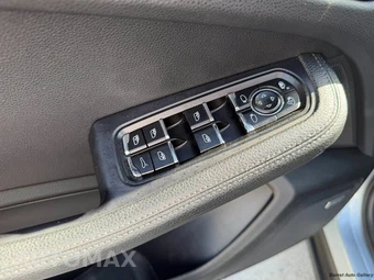 2021 Porsche Macan S - miniatura 15