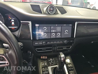 2021 Porsche Macan Turbo - miniatura 11