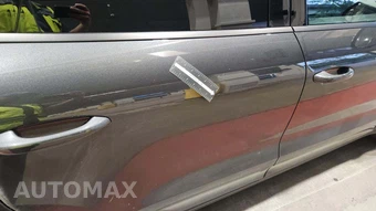2021 Porsche Macan – miniatura 29