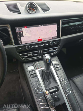 2021 Porsche Macan - miniatura 10