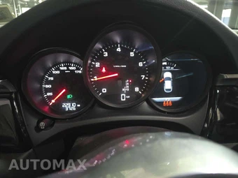 2021 Porsche Macan – miniatura 9
