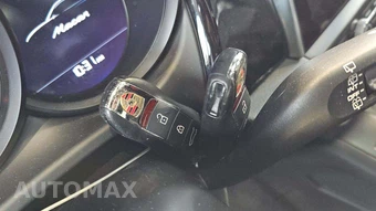 2021 Porsche Macan – miniatura 17