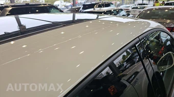2021 Porsche Macan – miniatura 26