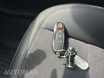 2021 Porsche Macan – miniatura 8