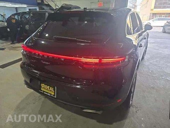 2021 Porsche Macan – miniatura 3