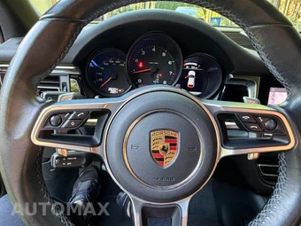 2021 Porsche Macan - miniatura 3