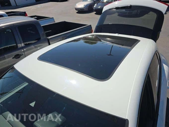 2021 Porsche Macan – miniatura 12