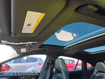 2021 Porsche Panamera 4S E-Hybrid – miniatura 17