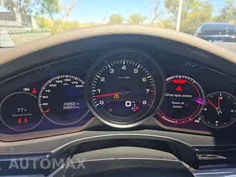 2021 Porsche Panamera 4S – miniatura 6