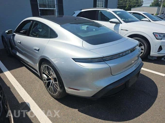 2021 Porsche Taycan 4S – miniatura 2