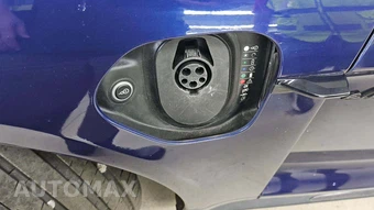 2021 Porsche Taycan Turbo S – miniatura 19
