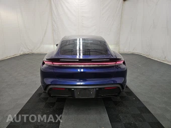 2021 Porsche Taycan Turbo S – miniatura 5