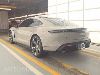 2021 Porsche Taycan Turbo S - miniatura 6
