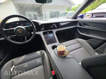 2021 Porsche Taycan – miniatura 10