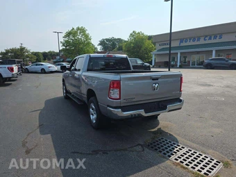 2021 Ram 1500 Big Horn Crew Cab Medium Bed - miniatura 2
