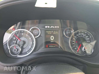 2021 Ram 1500 Big Horn Crew Cab Medium Bed - miniatura 9