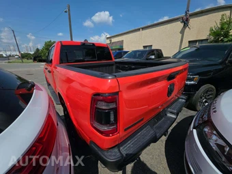 2021 Ram 1500 Big Horn Crew Cab Medium Bed - miniatura 2