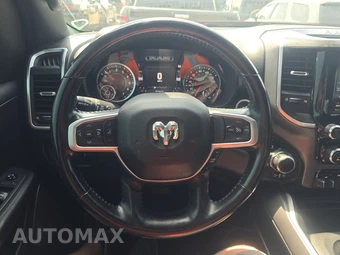 2021 Ram 1500 Big Horn Crew Cab Medium Bed - miniatura 10