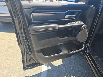 2021 Ram 1500 Big Horn Crew Cab Short Bed - miniatura 9