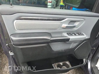 2021 Ram 1500 Big Horn Crew Cab Short Bed - miniatura 9