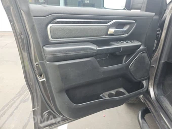 2021 Ram 1500 Big Horn Crew Cab Short Bed - miniatura 9