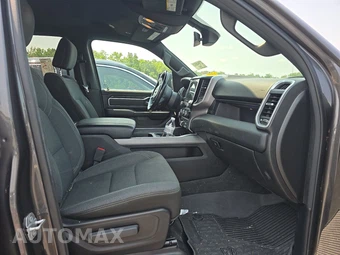 2021 Ram 1500 Big Horn Crew Cab Short Bed - miniatura 8