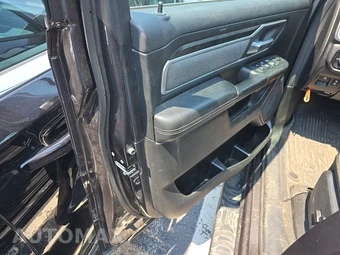 2021 Ram 1500 Big Horn Crew Cab Short Bed - miniatura 9