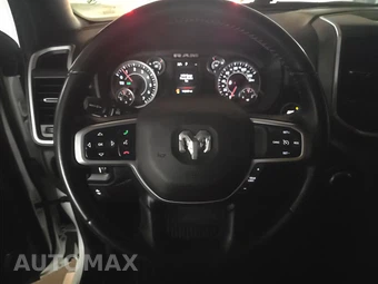 2021 Ram 1500 Big Horn Crew Cab Short Bed - miniatura 10