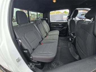 2021 Ram 1500 Big Horn Crew Cab Short Bed - miniatura 16