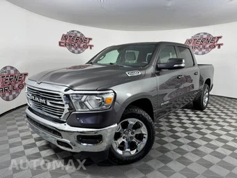 2021 Ram 1500 Big Horn Crew Cab Short Bed - samochód z USA z aukcji Manheim, oferta Kup Teraz w AUTOMAX