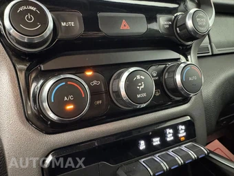 2021 Ram 1500 Big Horn Crew Cab Short Bed - miniatura 21