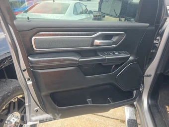 2021 Ram 1500 Big Horn Crew Cab Short Bed - miniatura 9