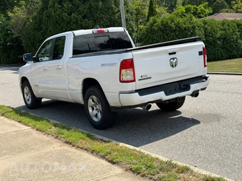 2021 Ram 1500 Big Horn Extended Cab Medium Bed - miniatura 3