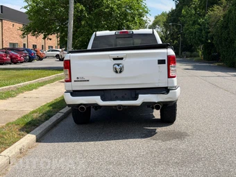 2021 Ram 1500 Big Horn Extended Cab Medium Bed - miniatura 4