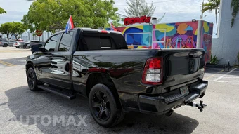 2021 Ram 1500 Big Horn Extended Cab Medium Bed - miniatura 3