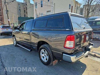2021 Ram 1500 Big Horn Extended Cab Medium Bed - miniatura 2