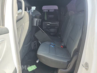 2021 Ram 1500 Big Horn Extended Cab Medium Bed - miniatura 13