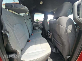 2021 Ram 1500 Big Horn Extended Cab Medium Bed - miniatura 16