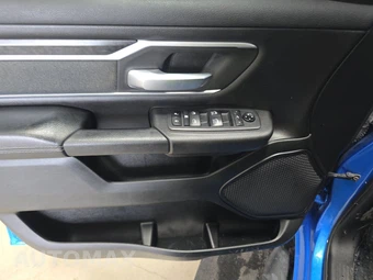 2021 Ram 1500 Big Horn Extended Cab Medium Bed - miniatura 9