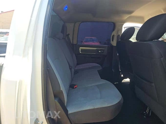2021 Ram 1500 Classic SLT Crew Cab Medium Bed - miniatura 16