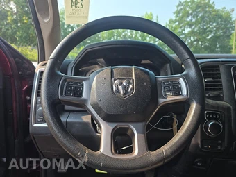2021 Ram 1500 Classic SLT Crew Cab Medium Bed - miniatura 10