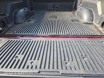 2021 Ram 1500 Classic SLT Crew Cab Medium Bed - miniatura 16