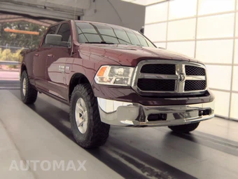 2021 Ram 1500 Classic SLT Crew Cab Medium Bed - miniatura 3