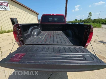 2021 Ram 1500 Classic SLT Crew Cab Medium Bed - miniatura 11