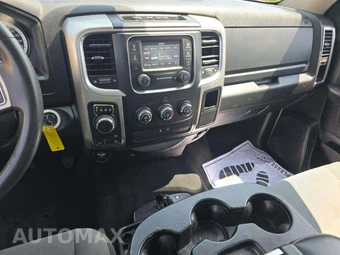 2021 Ram 1500 Classic SLT Crew Cab Medium Bed - miniatura 7