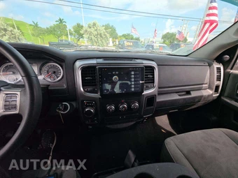 2021 Ram 1500 Classic SLT Crew Cab Medium Bed - miniatura 10