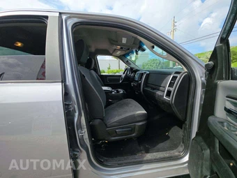 2021 Ram 1500 Classic SLT Crew Cab Medium Bed - miniatura 18