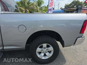 2021 Ram 1500 Classic SLT Crew Cab Medium Bed - miniatura 23