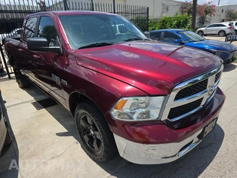 2021 Ram 1500 Classic SLT Crew Cab Medium Bed - miniatura 3