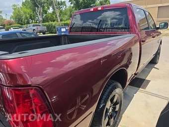 2021 Ram 1500 Classic SLT Crew Cab Medium Bed - miniatura 4